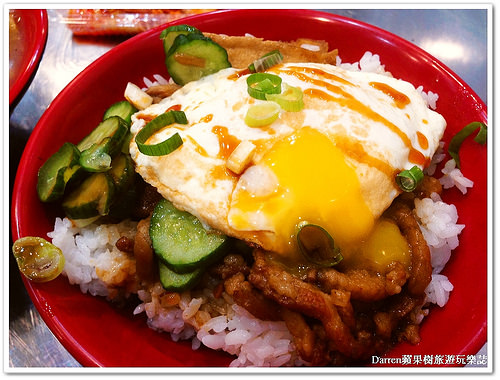 『桃園銅板小吃』上群小吃店(上群本味肉羹)●隱藏版月見魯肉飯會爆漿才是王道 肉羹麵線X滷肉飯X炒麵X炒米粉