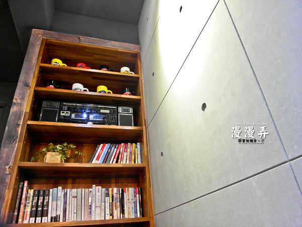 漫漫弄 man.man.nong：台南 南區．隱藏巷弄裡的義式餐廳  漫漫弄 man.man.nong