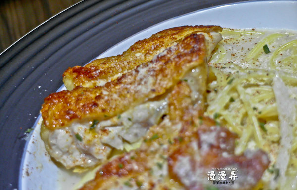 漫漫弄 man.man.nong：台南 南區．隱藏巷弄裡的義式餐廳  漫漫弄 man.man.nong