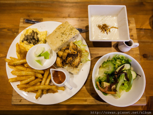 [吃喝]澎湃包的早午餐我來也～禾間糧倉 MIDDLE RESTRO。