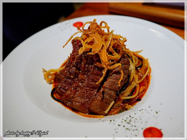 [台中勤美商圈]超澎拜大份量早午餐 小鳥胃請三思★禾間糧倉