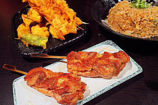 美食  ░  hsinchu 藏湘居酒屋 Kaohsiungfood 新開幕日式創意料理高雄居酒屋 明華店， 高雄宵夜- 高雄啤酒節網路票選冠軍 43高雄必吃.jpg