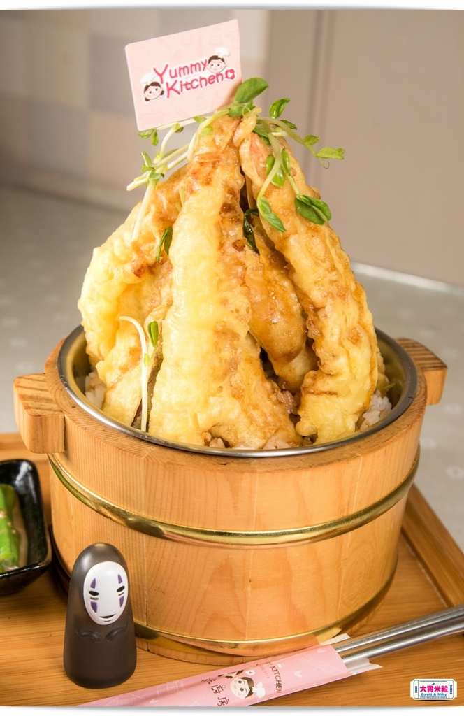 YUMMY KITCHEN 025.jpg