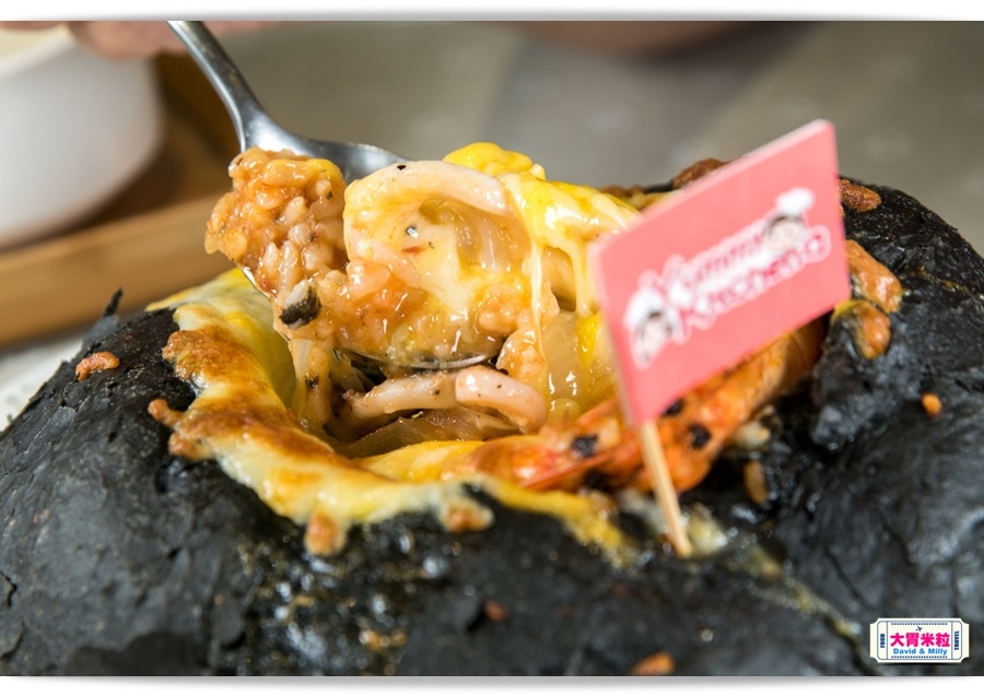 YUMMY KITCHEN 019.jpg