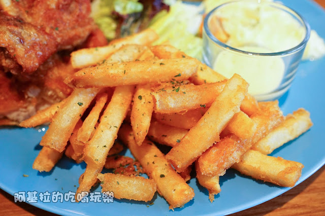 台中市｜美食｜牧熊小館 Moow