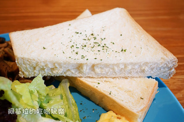 台中市｜美食｜牧熊小館 Moow