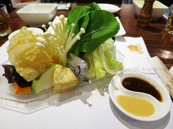 眾膳坊創意素食：素食。也可以這麼吃~   ..眾膳坊創意素食