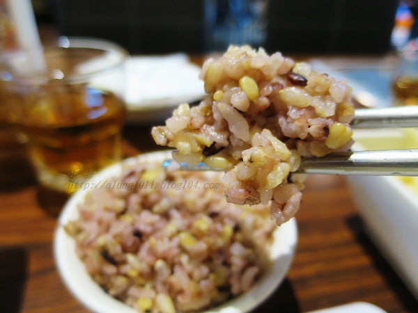 眾膳坊創意素食：素食。也可以這麼吃~   ..眾膳坊創意素食