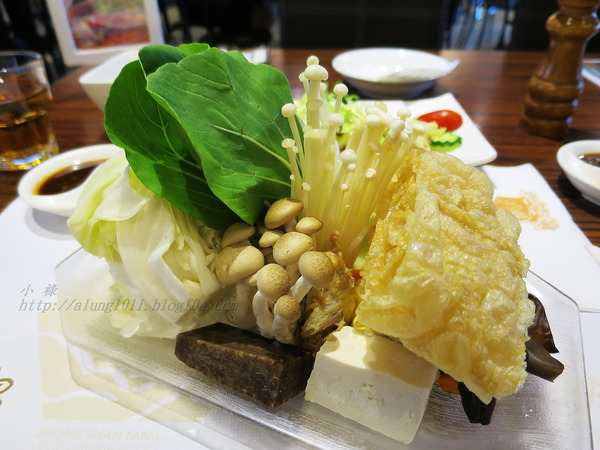 眾膳坊創意素食：素食。也可以這麼吃~   ..眾膳坊創意素食