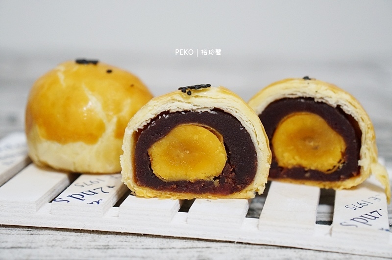 裕珍馨.中秋禮盒.中秋月餅.奶油酥餅.裕珍馨推薦.奶油小酥餅.裕珍馨禮盒.烏豆沙蛋黃酥.綠豆椪.桃山流心奶黃.
