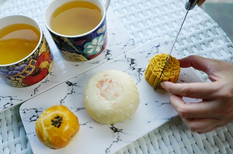 裕珍馨.中秋禮盒.中秋月餅.奶油酥餅.裕珍馨推薦.奶油小酥餅.裕珍馨禮盒.烏豆沙蛋黃酥.綠豆椪.桃山流心奶黃.