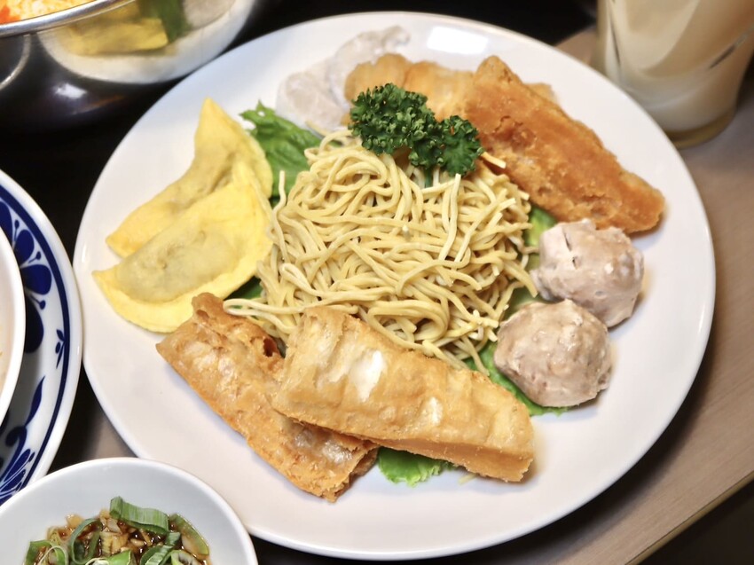 麻妃｜三重菜寮十年老字號火鍋店。湯頭每日新鮮現熬，還有隱藏版老闆私廚料理 – 艾瑞絲的吃貨日常