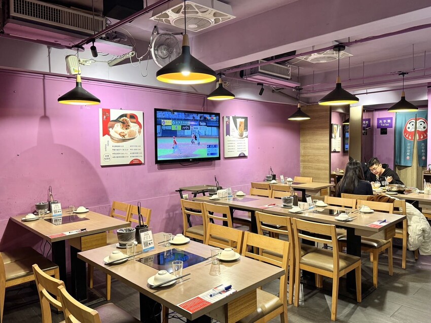 麻妃｜三重菜寮十年老字號火鍋店。湯頭每日新鮮現熬，還有隱藏版老闆私廚料理 – 艾瑞絲的吃貨日常