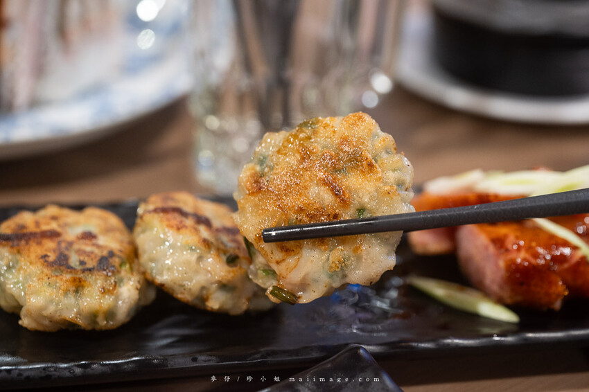 三重美食｜麻妃頂級麻辣鴛鴦鍋～開店10年的經典老字號麻辣鍋，在地人大推的好味道吃過一次就上癮、捷運菜寮