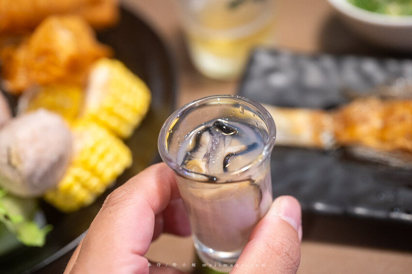 三重美食｜麻妃頂級麻辣鴛鴦鍋～開店10年的經典老字號麻辣鍋，在地人大推的好味道吃過一次就上癮、捷運菜寮