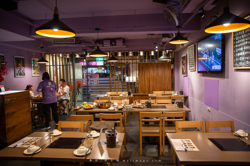 三重美食｜麻妃頂級麻辣鴛鴦鍋～開店10年的經典老字號麻辣鍋，在地人大推的好味道吃過一次就上癮、捷運菜寮