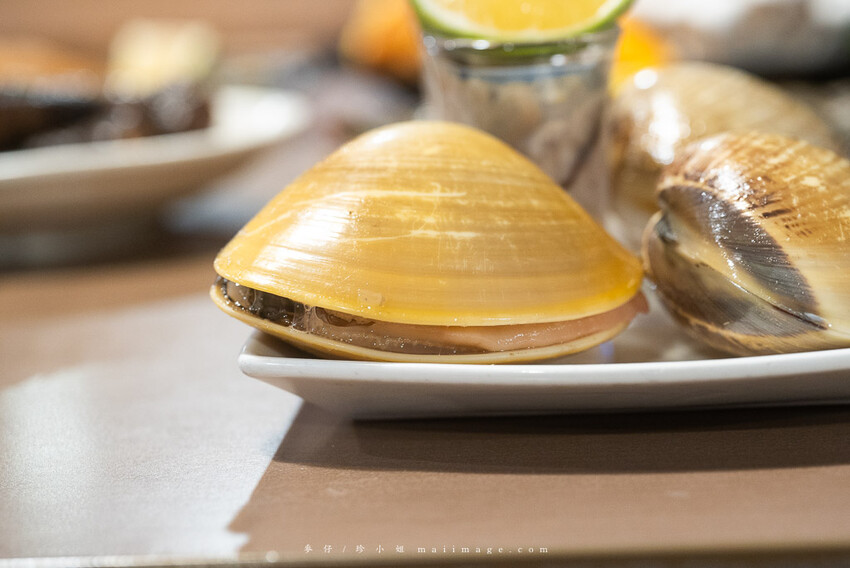 三重美食｜麻妃頂級麻辣鴛鴦鍋～開店10年的經典老字號麻辣鍋，在地人大推的好味道吃過一次就上癮、捷運菜寮