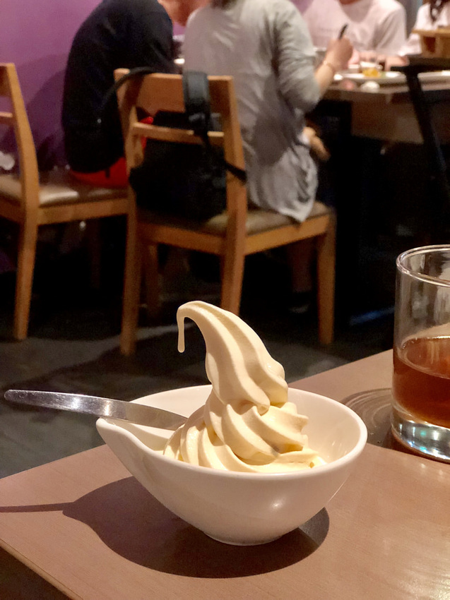 [新北三重] 麻妃頂級麻辣鴛鴦鍋 / 大骨熬製溫潤麻辣湯順口好喝 / 產地直送新鮮海鮮更是主題曲 / 菜寮捷運站 / 酸菜白肉鍋