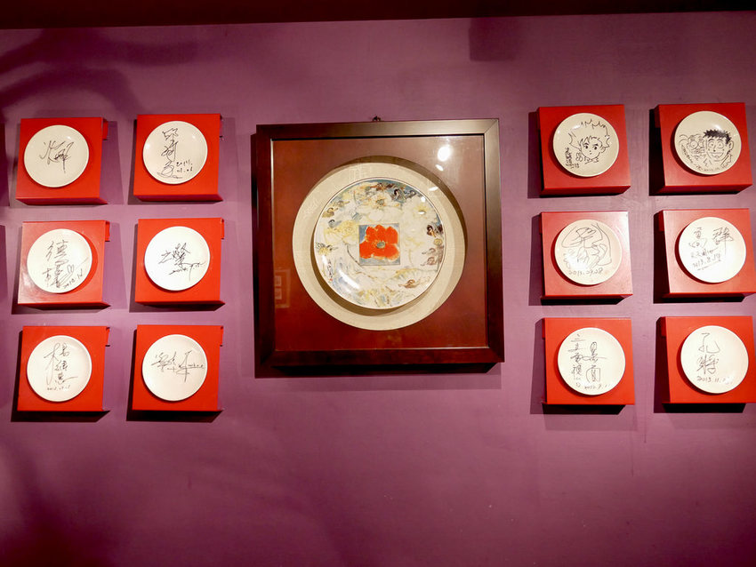 [新北三重] 麻妃頂級麻辣鴛鴦鍋 / 大骨熬製溫潤麻辣湯順口好喝 / 產地直送新鮮海鮮更是主題曲 / 菜寮捷運站 / 酸菜白肉鍋