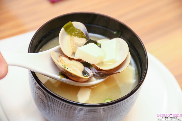 幸福讚精品飯店-幸福日式料理：【美食♥新莊】☼幸福讚精品飯店-幸福日式料理☼飯店裡的日式料理走精緻路線，廚王御膳200元起跳價錢走親民路線♥♥