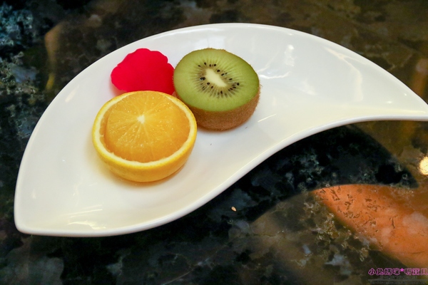 幸福讚精品飯店-幸福日式料理：【美食♥新莊】☼幸福讚精品飯店-幸福日式料理☼飯店裡的日式料理走精緻路線，廚王御膳200元起跳價錢走親民路線♥♥