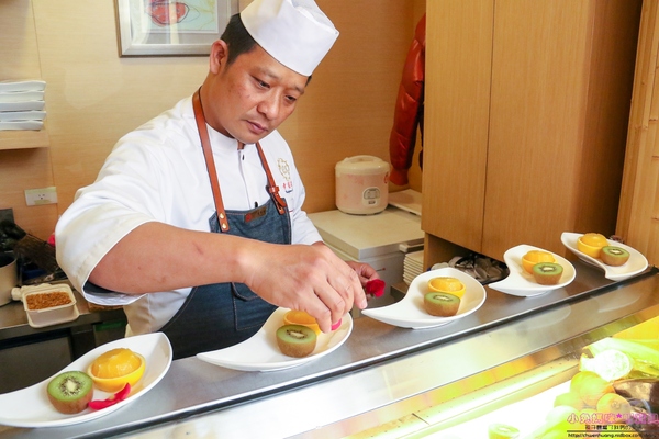 幸福讚精品飯店-幸福日式料理：【美食♥新莊】☼幸福讚精品飯店-幸福日式料理☼飯店裡的日式料理走精緻路線，廚王御膳200元起跳價錢走親民路線♥♥