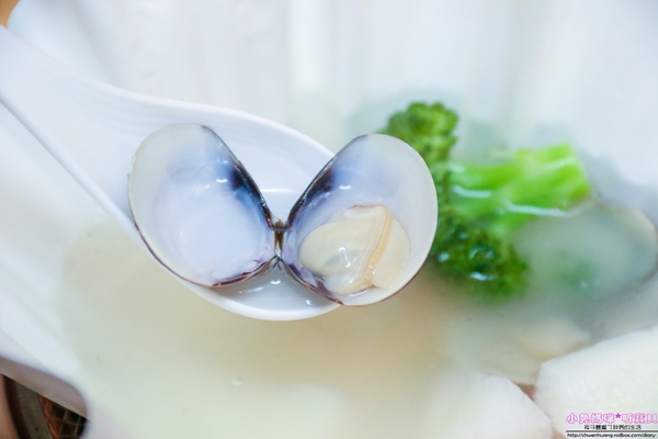 幸福讚精品飯店-幸福日式料理：【美食♥新莊】☼幸福讚精品飯店-幸福日式料理☼飯店裡的日式料理走精緻路線，廚王御膳200元起跳價錢走親民路線♥♥