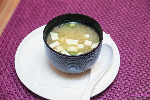 幸福讚精品飯店-幸福日式料理：【美食♥新莊】☼幸福讚精品飯店-幸福日式料理☼飯店裡的日式料理走精緻路線，廚王御膳200元起跳價錢走親民路線♥♥