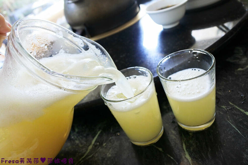 高雄聚餐【綠野山莊土雞城】大社觀音山步道附近ＣＰ值高土雞餐廳.招牌茶油雞＆菜脯雞湯推薦必點│附設停車場│活動宴席│大社美食 - Fresa芙芮莎♥莎旅憶食