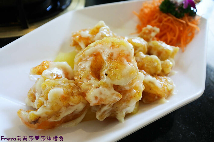 高雄聚餐【綠野山莊土雞城】大社觀音山步道附近ＣＰ值高土雞餐廳.招牌茶油雞＆菜脯雞湯推薦必點│附設停車場│活動宴席│大社美食 - Fresa芙芮莎♥莎旅憶食