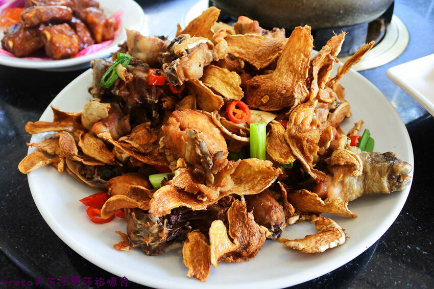 高雄聚餐【綠野山莊土雞城】大社觀音山步道附近ＣＰ值高土雞餐廳.招牌茶油雞＆菜脯雞湯推薦必點│附設停車場│活動宴席│大社美食 - Fresa芙芮莎♥莎旅憶食