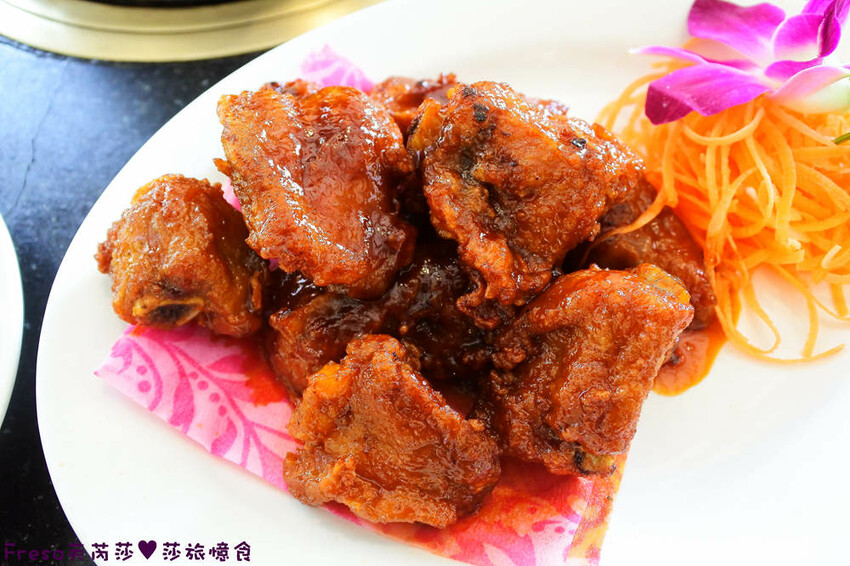 高雄聚餐【綠野山莊土雞城】大社觀音山步道附近ＣＰ值高土雞餐廳.招牌茶油雞＆菜脯雞湯推薦必點│附設停車場│活動宴席│大社美食 - Fresa芙芮莎♥莎旅憶食