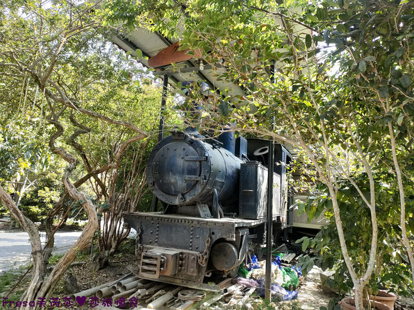 高雄聚餐【綠野山莊土雞城】大社觀音山步道附近ＣＰ值高土雞餐廳.招牌茶油雞＆菜脯雞湯推薦必點│附設停車場│活動宴席│大社美食 - Fresa芙芮莎♥莎旅憶食