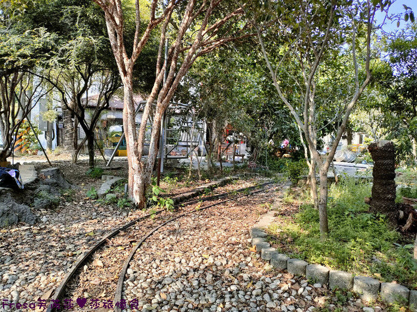 高雄聚餐【綠野山莊土雞城】大社觀音山步道附近ＣＰ值高土雞餐廳.招牌茶油雞＆菜脯雞湯推薦必點│附設停車場│活動宴席│大社美食 - Fresa芙芮莎♥莎旅憶食