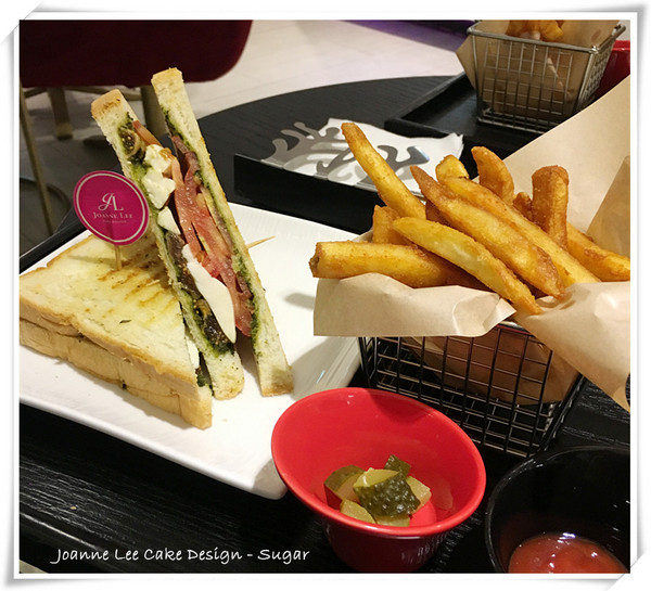 Joanne Lee Cake Design:【食-台北大安區】隱藏版彩虹鬆餅,繽紛的少女甜點 - Joanne Lee Cake Design Joanne Lee Cake Design:【食-台北大安區】隱藏版彩虹鬆餅,繽紛的少女甜點 - Joanne Lee Cake Design