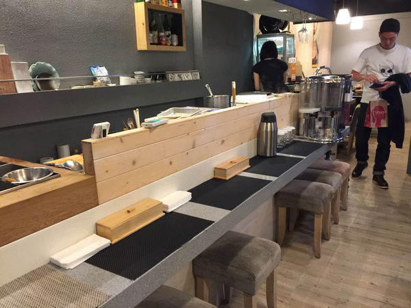 [台北松山美食]新食館 備長炭燒肉丼 關東煮 咖哩 乾淨舒服日式料理 近微風廣場