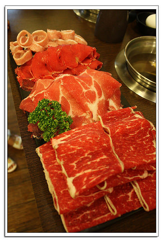 【台北食記】南機場夜市火鍋‧好客涮涮鍋 英雄鍋物~主題餐廳(親子友善)