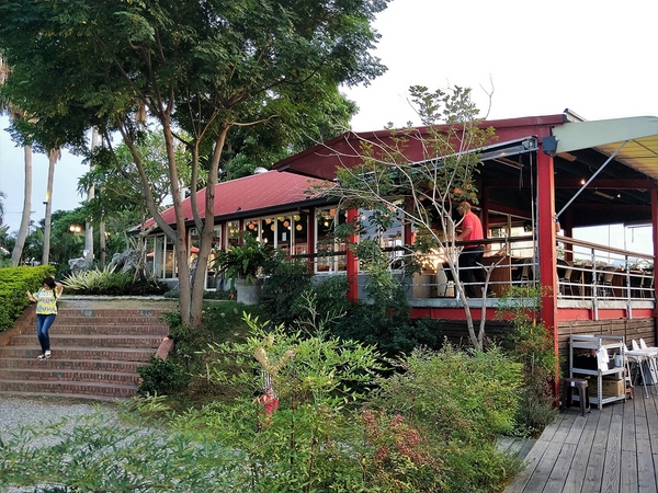 不夜天夜景餐廳:【台中龍井景點】不夜天夜景餐廳~浪漫約會賞夜景的口袋名單