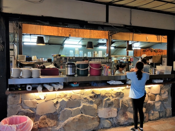 不夜天夜景餐廳:【台中龍井景點】不夜天夜景餐廳~浪漫約會賞夜景的口袋名單