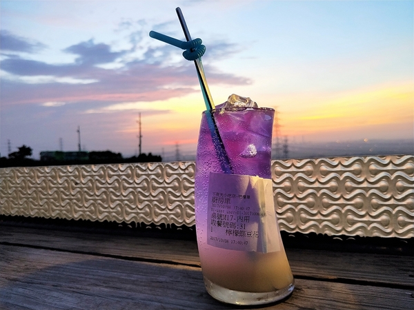 不夜天夜景餐廳:【台中龍井景點】不夜天夜景餐廳~浪漫約會賞夜景的口袋名單