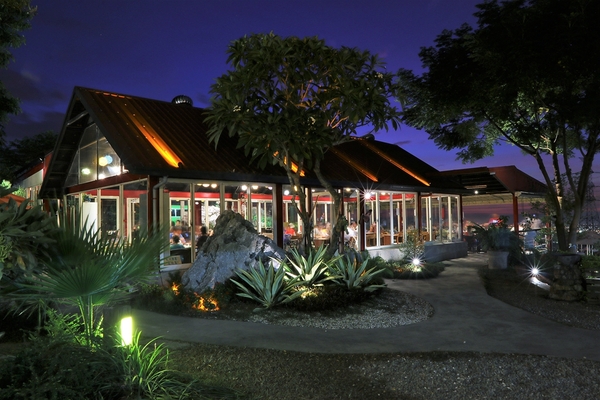 不夜天夜景餐廳:【台中龍井景點】不夜天夜景餐廳~浪漫約會賞夜景的口袋名單