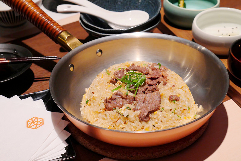 樂軒究極和牛燒肉 :豪華一頭牛燒肉不用到東京!自慢牛一頭盛合全9+黑毛和牛雙人4800元一次吃到厚切牛舌 橫隔膜肉 三角肉 羽下肉 菲力沙朗 無骨牛小排等十種部位