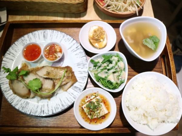 小食泰泰味食堂:【台北美食】松山區巷弄美食小食泰-泰味食堂-泰式料理餐廳 小食泰泰味食堂:【台北美食】松山區巷弄美食小食泰-泰味食堂-泰式料理餐廳