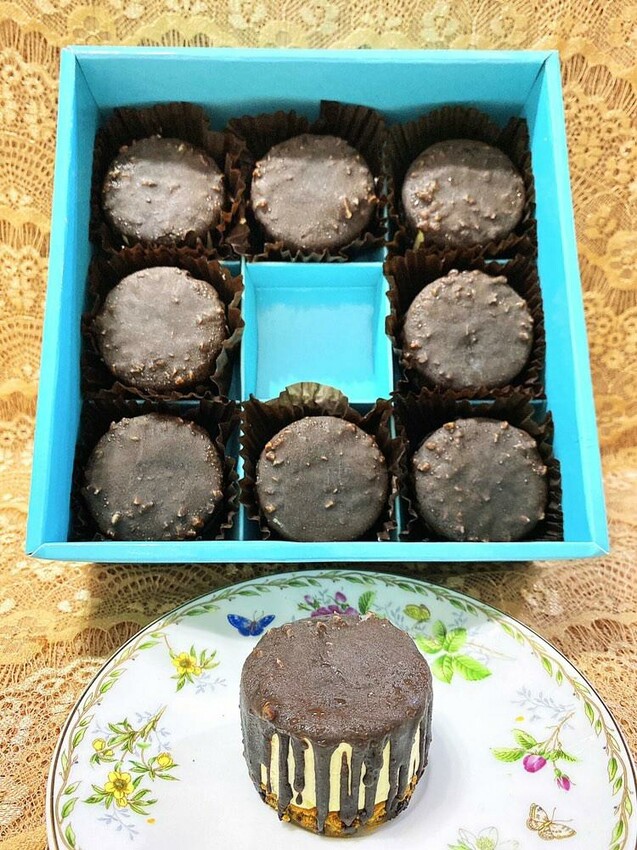 [分享]樂樂甜點脆皮提拉米蘇(9入/盒)1盒+爆漿雞蛋布丁蛋糕一盒