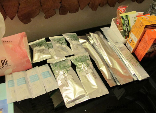 【花蓮旅食趣】全台唯一超特別天可汗蒙古包住宿！徜徉在大自然中的山海趣田園親子民宿，四月開始還有迷你馬喔~(內含花蓮好吃好玩店家懶人包!)OOPS驚奇咖啡/禾田野/佳興檸檬汁/邊境甜點/台開農場