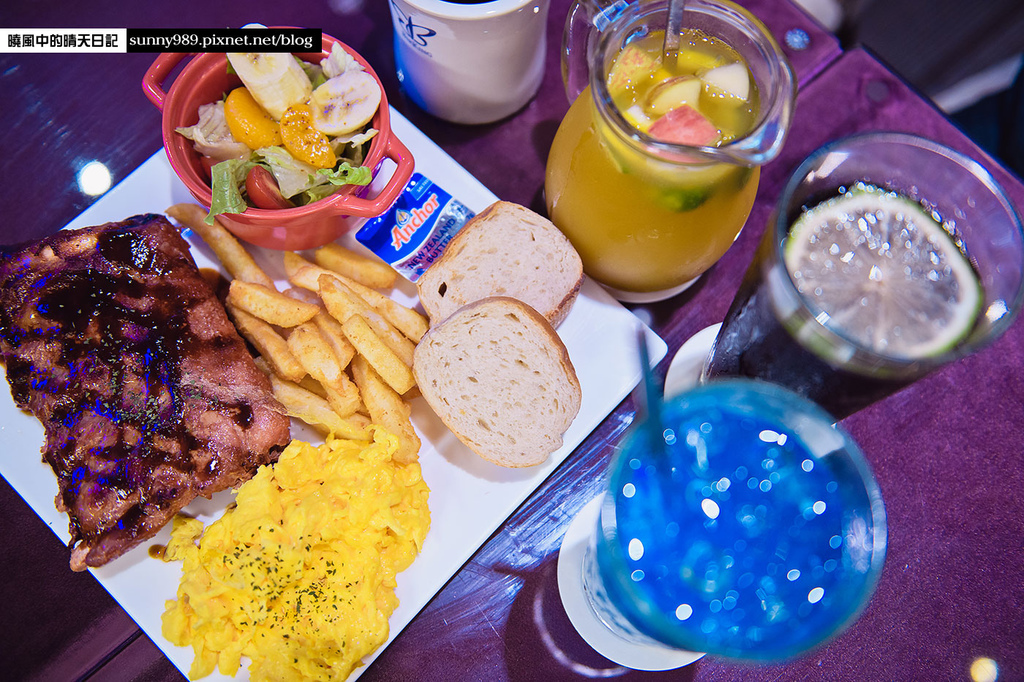 栢金 BIRKING：【板橋新埔站|栢金 BIRKING-Waffle.Brunch.Bistro】新埔捷運站3分鐘的高CP值早午餐選擇 1.6CM超厚厚切培根超好吃 (愛評體驗