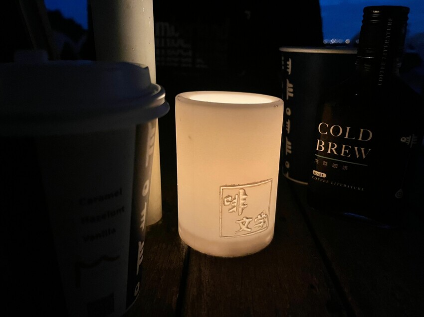 [發胖日記-夜景篇]｜台中｜啡文學咖啡龍井店 ｜大學生/小資族私房浪漫平價台中夜景 | PopDaily 波波黛莉