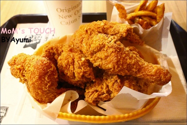 MOM'S TOUCH 맘스터치 - 나무위키：[食記]韓國炸雞領導品牌－MoM's TOUCH台南南台店、親民的價格給你不一樣的美味～