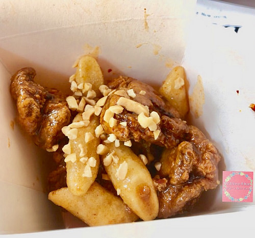 【台南美食】永康南台科大校園美食 ★ MoMs TOUCH ★ 韓式速食/漢堡/炸雞/年糕