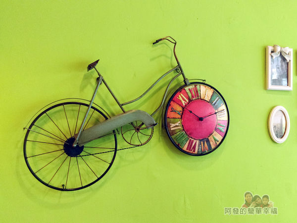 三三活力早餐08-牆上裝飾II